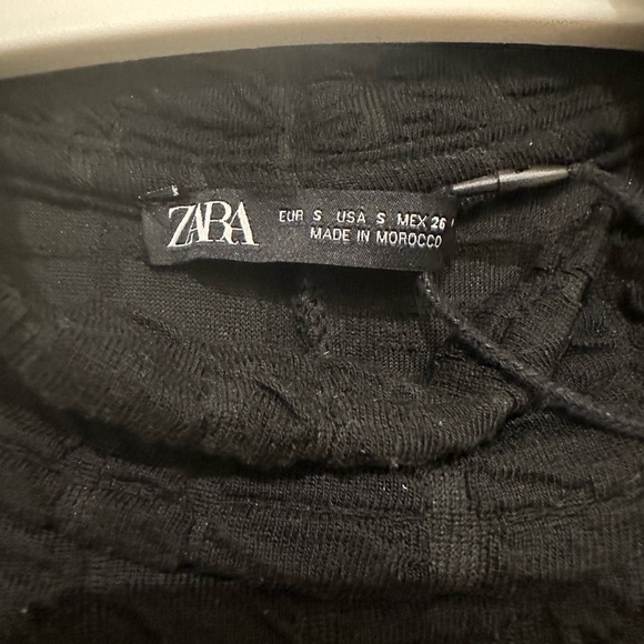 Black Dress - Picture 4 of 6